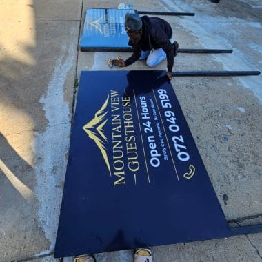 Mountain View Chromadeck Sign